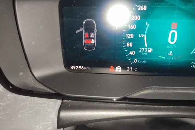 Used Lynk & Co 03 2018 1.5TD DCT Sport Edition China V Standard Odometer Close Up