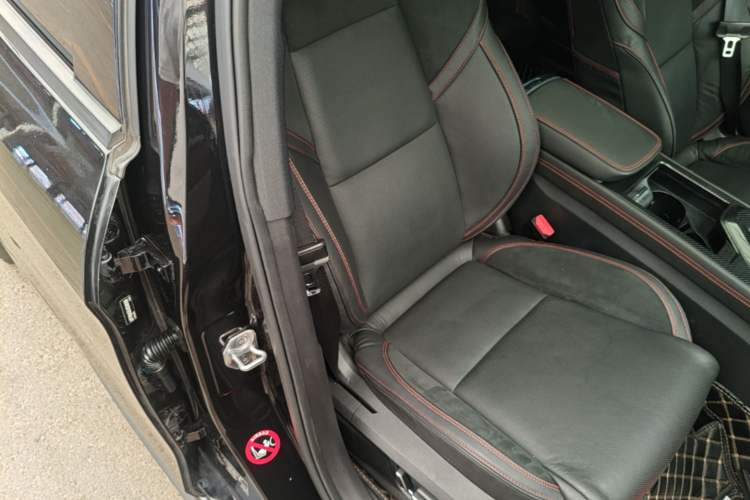 Used Lynk & Co 03 2018 1.5TD DCT JingPro Edition China V Standard Right Front Seat