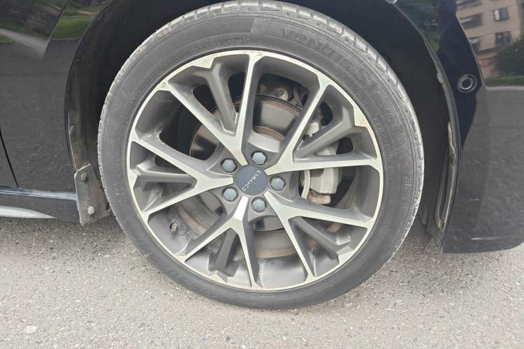 Used Lynk & Co 03 2018 1.5TD DCT JingPro Edition China V Standard Right Front Wheel Hub