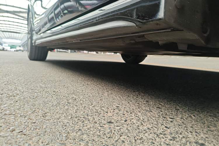Used Lynk & Co 03 2018 1.5TD DCT JingPro Edition China V Standard Right Side Sill