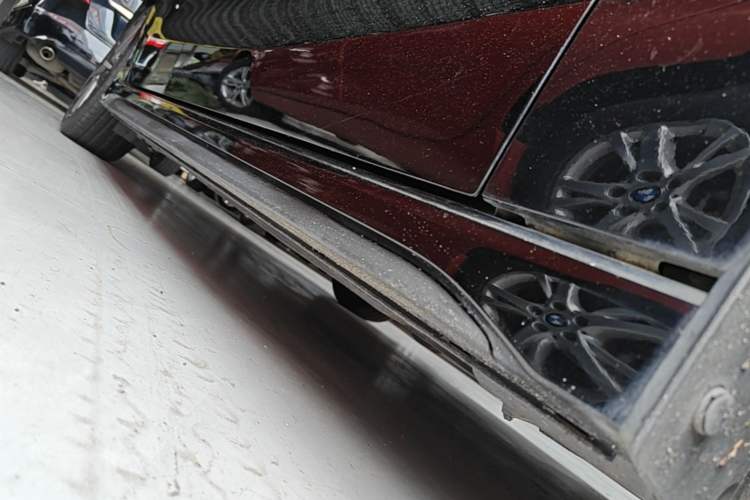 Used Lynk & Co 03 2018 1.5TD DCT JingPro Edition China V Standard Right Side Sill