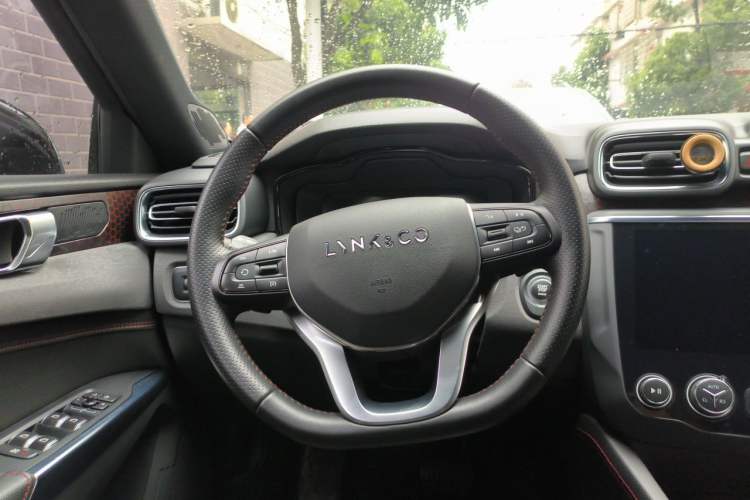 Used Lynk & Co 03 2018 1.5TD DCT Sport Edition China V Standard Steering Wheel