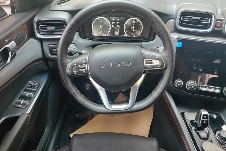 Used Lynk & Co 03 2018 1.5TD DCT JingPro Edition China V Standard Steering Wheel