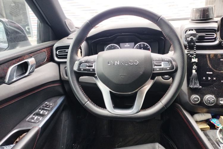 Used Lynk & Co 03 2018 1.5TD DCT JingPro Edition China V Standard Steering Wheel