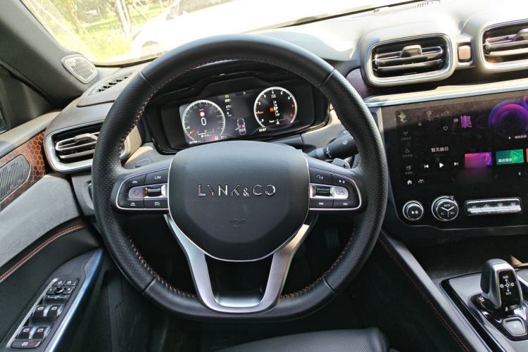 Used Lynk & Co 03 2018 1.5TD DCT JingPro Edition China V Standard Steering Wheel