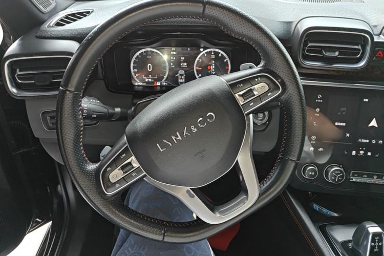 Used Lynk & Co 03 2018 1.5TD DCT JingPro Edition China V Standard Steering Wheel