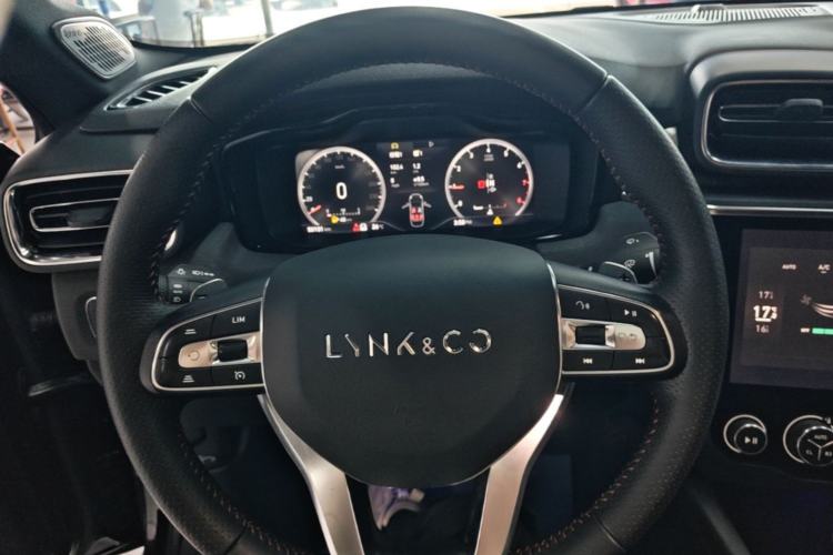 Used Lynk & Co 03 2018 1.5TD DCT JingPro Edition China V Standard Steering Wheel