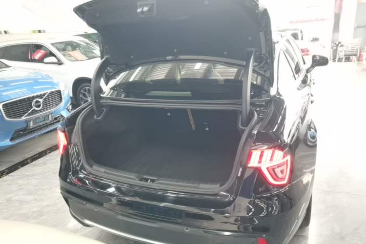 Used Lynk & Co 03 2018 1.5TD DCT Pro Version China V Standard Trunk
