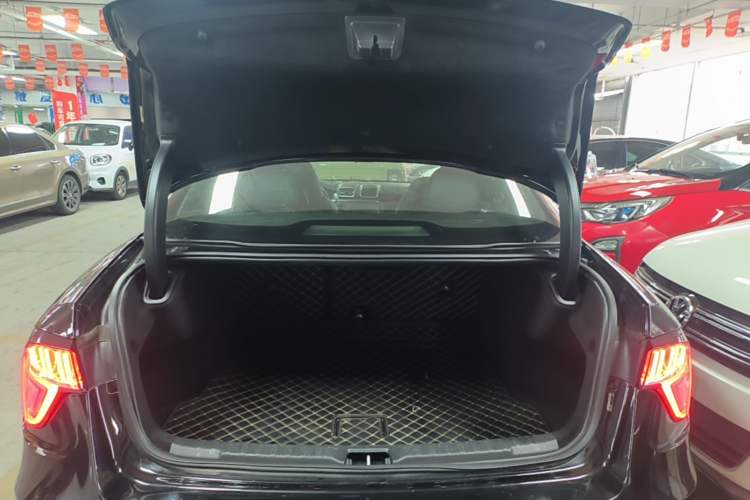 Used Lynk & Co 03 2018 1.5TD DCT Sport Edition China V Standard Trunk