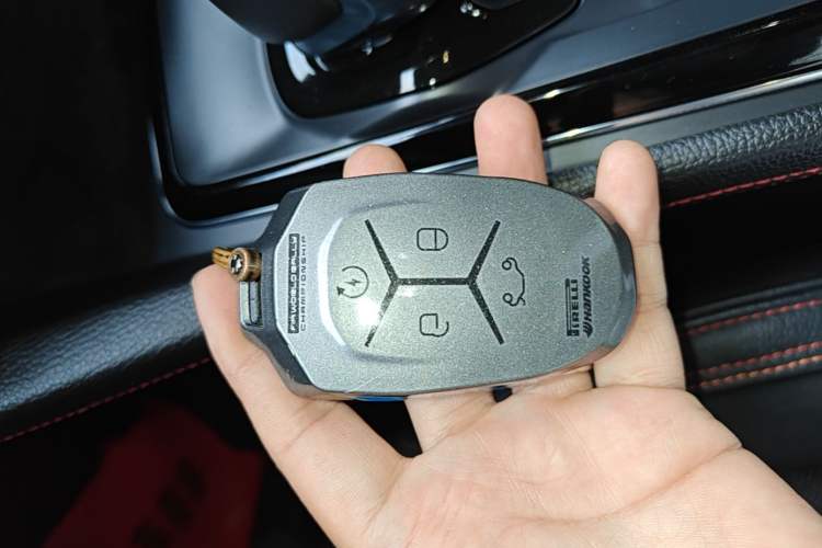Used Lynk & Co 03 2018 1.5TD DCT JingPro Edition China V Standard Vehicle Key