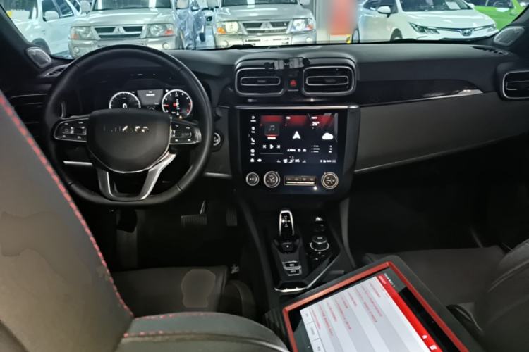 Used Lynk & Co 03 2018 1.5TD DCT JingPro Edition China V Standard Center Console