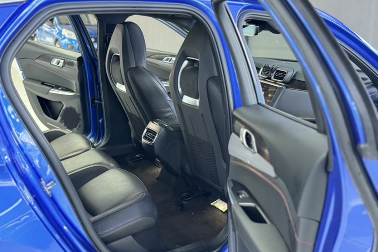 Used Lynk & Co 03 2018 1.5TD DCT JingPro Edition China V Standard Interior 4