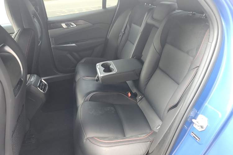 Used Lynk & Co 03 2018 1.5TD DCT JingPro Edition China V Standard Left Rear Seat