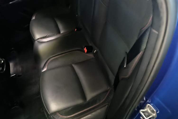 Used Lynk & Co 03 2018 1.5TD DCT JingPro Edition China V Standard Left Rear Seat