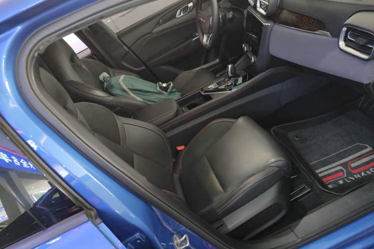 Used Lynk & Co 03 2018 1.5TD DCT Sport Edition China V Standard Right Front Seat