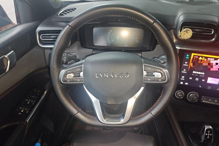 Used Lynk & Co 03 2018 1.5TD DCT JingPro Edition China V Standard Steering Wheel