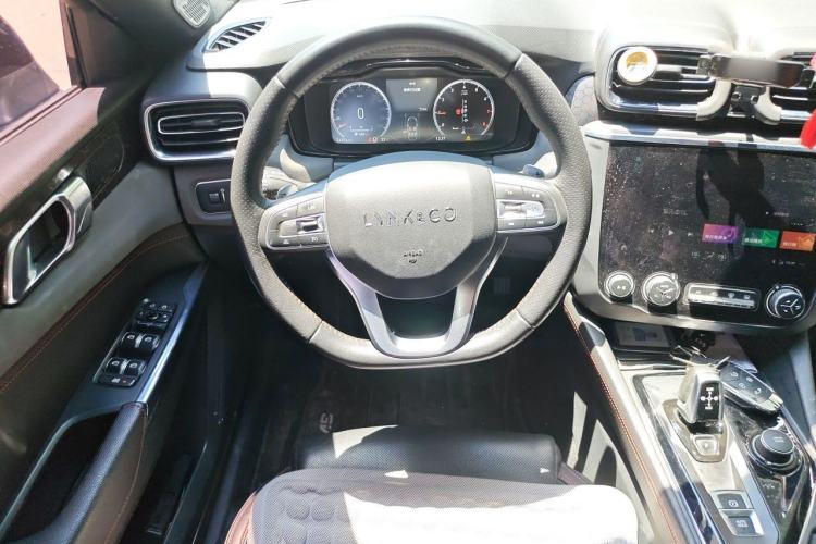 Used Lynk & Co 03 2018 1.5TD DCT JingPro Edition China V Standard Steering Wheel