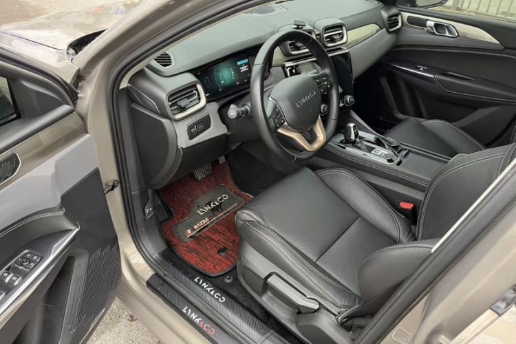 Used Lynk & Co 03 2018 1.5TD DCT Version China V Standard Interior 2