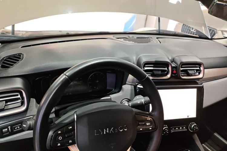 Used Lynk & Co 03 2018 1.5TD DCT Version China V Standard Interior 2
