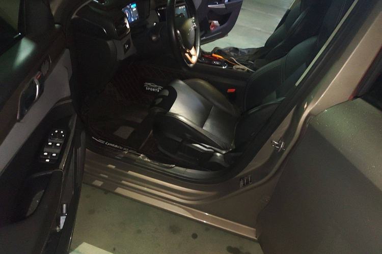 Used Lynk & Co 03 2018 1.5TD DCT Version China V Standard Interior 3