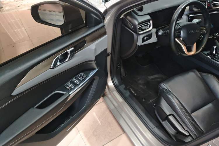 Used Lynk & Co 03 2018 1.5TD DCT Version China V Standard Interior 3