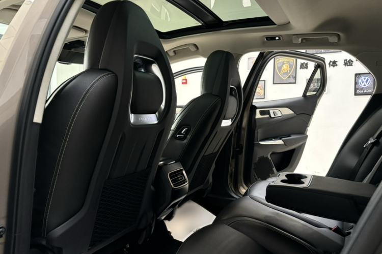 Used Lynk & Co 03 2018 1.5TD DCT Pro Version China V Standard Interior 5