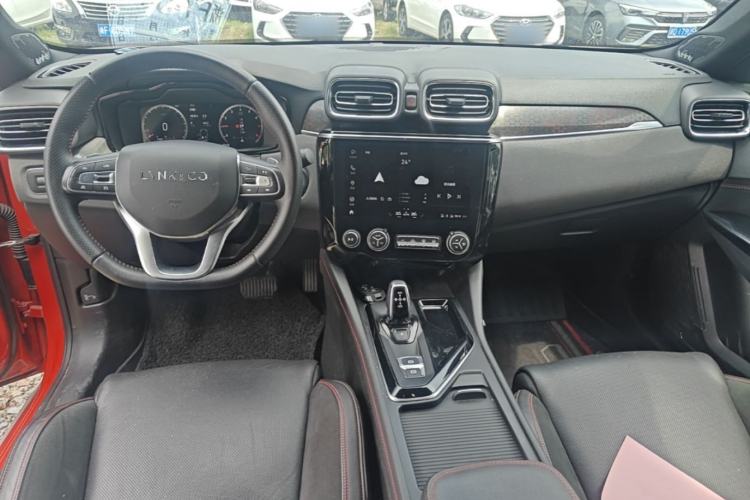 Used Lynk & Co 03 2018 1.5TD DCT JingPro Edition China V Standard Center Console