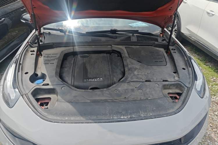 Used Lynk & Co 03 2018 1.5TD DCT JingPro Edition China V Standard Engine Bay