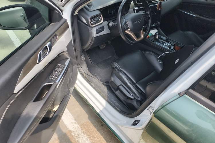 Used Lynk & Co 03 2018 1.5TD DCT Version China V Standard Interior 3