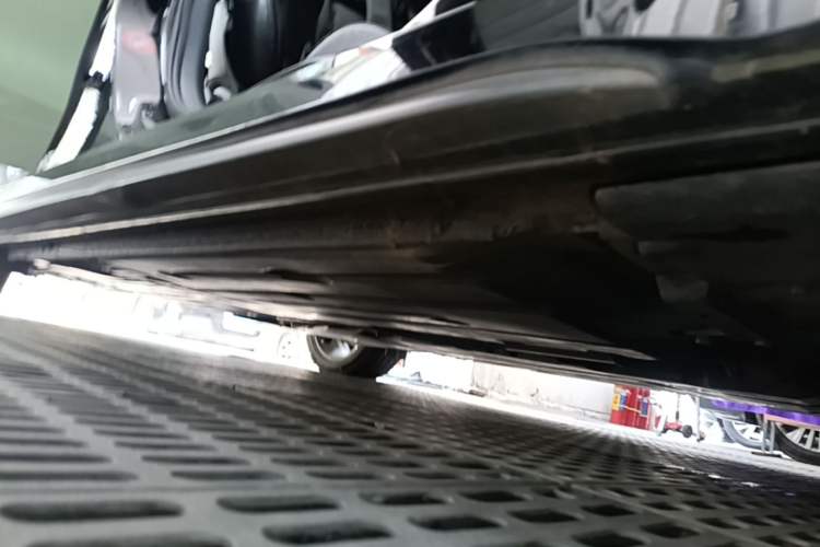Used Lynk & Co 03 2018 1.5TD DCT Sport Edition China V Standard Right Side Sill