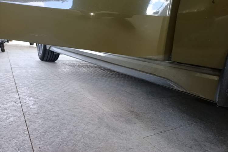 Used Lynk & Co 03 2018 1.5TD DCT JingPro Edition China V Standard Right Side Sill