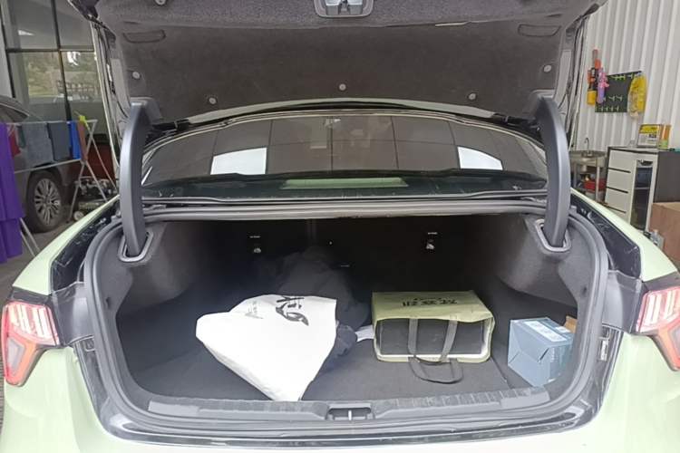 Used Lynk & Co 03 2018 1.5TD DCT Sport Edition China V Standard Trunk