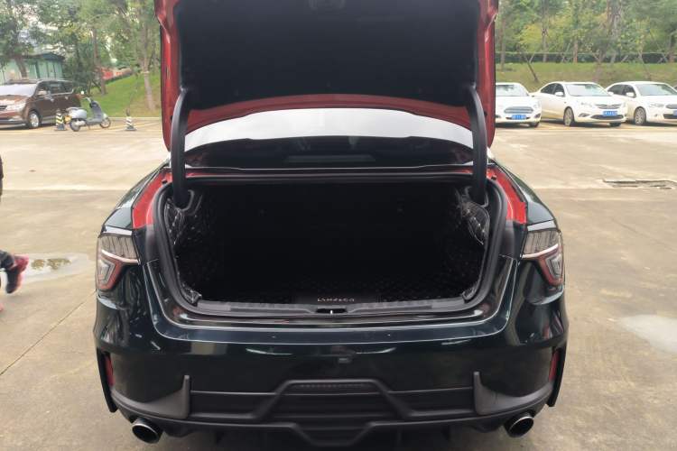 Used Lynk & Co 03 2018 1.5TD DCT Sport Edition China V Standard Trunk