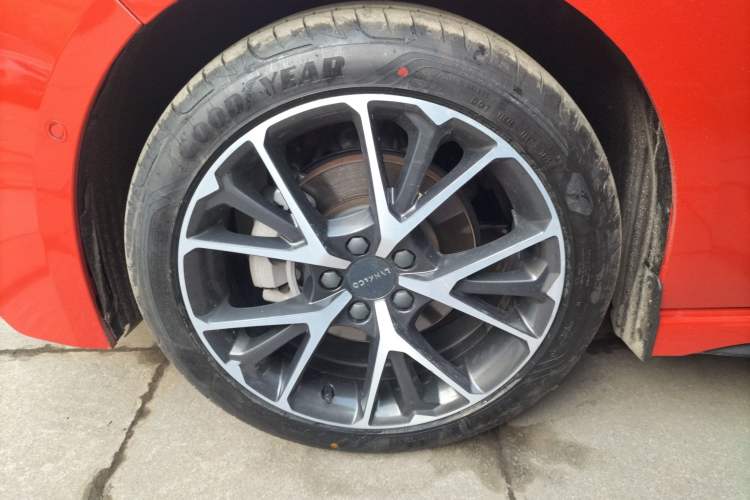 Used Lynk & Co 03 2018 1.5TD DCT JingPro Edition China V Standard Left Front Wheel Hub