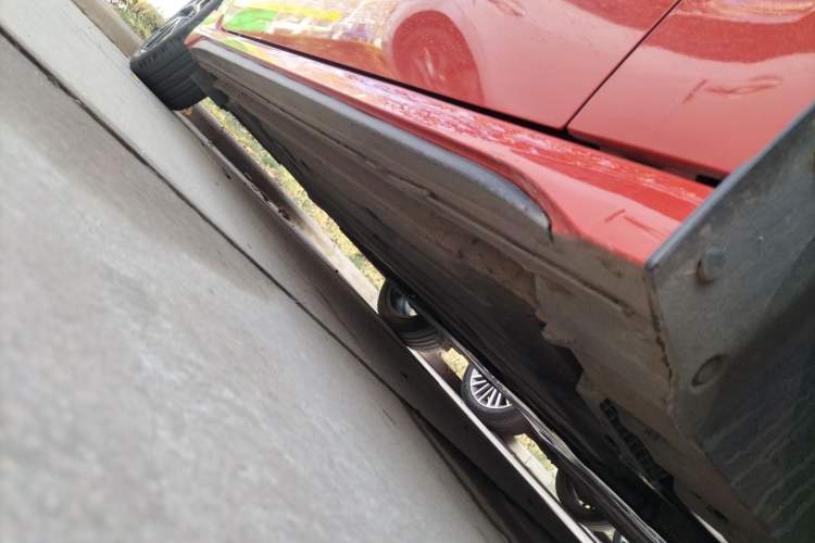 Used Lynk & Co 03 2018 1.5TD DCT JingPro Edition China V Standard Right Side Sill