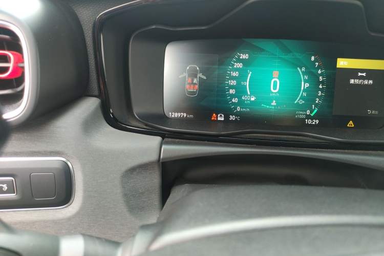 Used Lynk & Co 03 2018 1.5TD DCT JingPro Edition China V Standard Odometer Close Up
