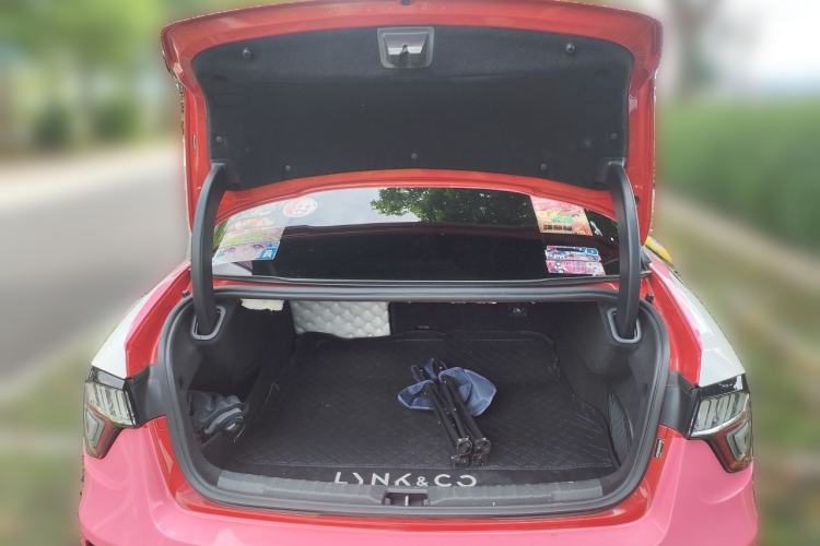 Used Lynk & Co 03 2018 1.5TD DCT JingPro Edition China V Standard Trunk