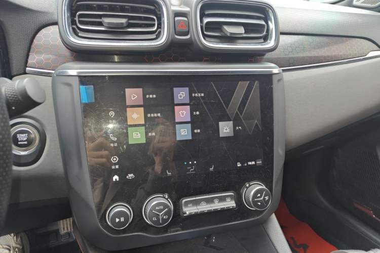 Used Lynk & Co 03 2018 1.5TD DCT JingPro Edition China V Standard Audio And AC Panel