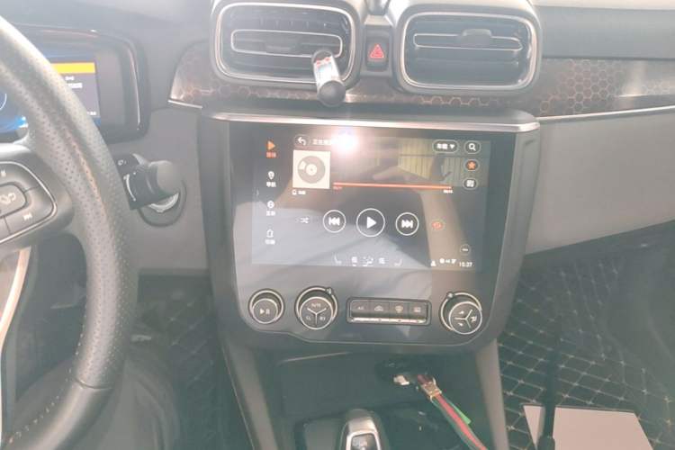 Used Lynk & Co 03 2018 1.5TD DCT Sport Edition China V Standard Audio And AC Panel