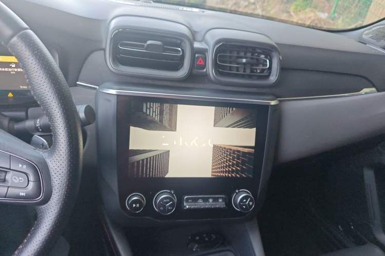 Used Lynk & Co 03 2018 1.5TD DCT Sport Edition China V Standard Audio And AC Panel