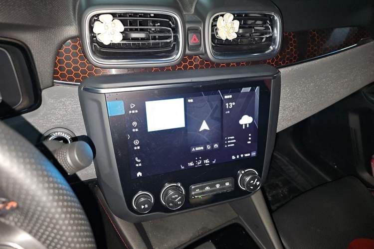 Used Lynk & Co 03 2018 1.5TD DCT JingPro Edition China V Standard Audio And AC Panel