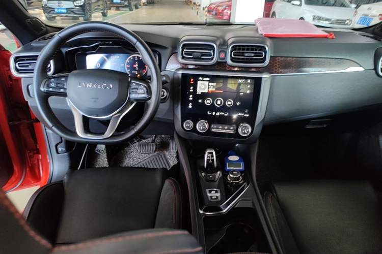 Used Lynk & Co 03 2018 1.5TD DCT Sport Edition China V Standard Center Console