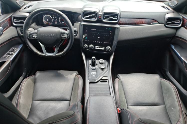Used Lynk & Co 03 2018 1.5TD DCT JingPro Edition China V Standard Center Console