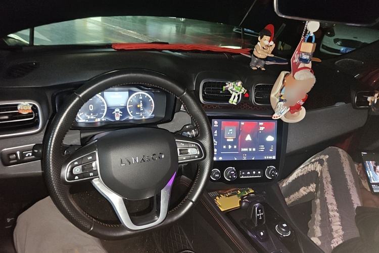 Used Lynk & Co 03 2018 1.5TD DCT JingPro Edition China V Standard Center Console