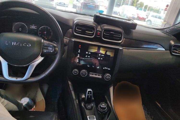 Used Lynk & Co 03 2018 1.5TD DCT Sport Edition China V Standard Center Console