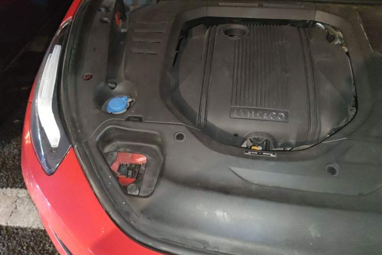 Used Lynk & Co 03 2018 1.5TD DCT Sport Edition China V Standard Engine Bay Right