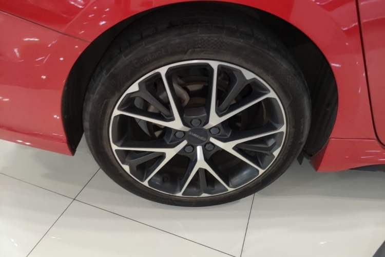 Used Lynk & Co 03 2018 1.5TD DCT JingPro Edition China V Standard Exterior 5