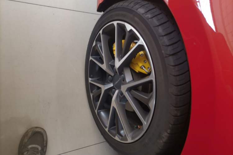Used Lynk & Co 03 2018 1.5TD DCT JingPro Edition China V Standard Exterior 8