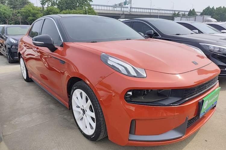 Used Lynk & Co 03 2018 1.5TD DCT Sport Edition China V Standard Front Right 45 Deg