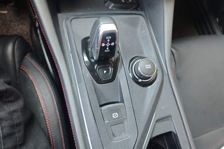 Used Lynk & Co 03 2018 1.5TD DCT Sport Edition China V Standard Gear Lever